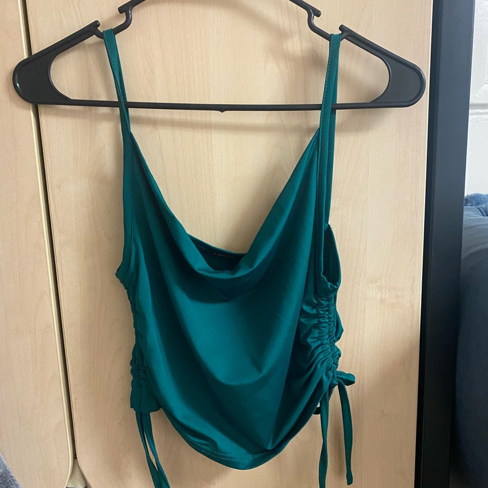 crop top